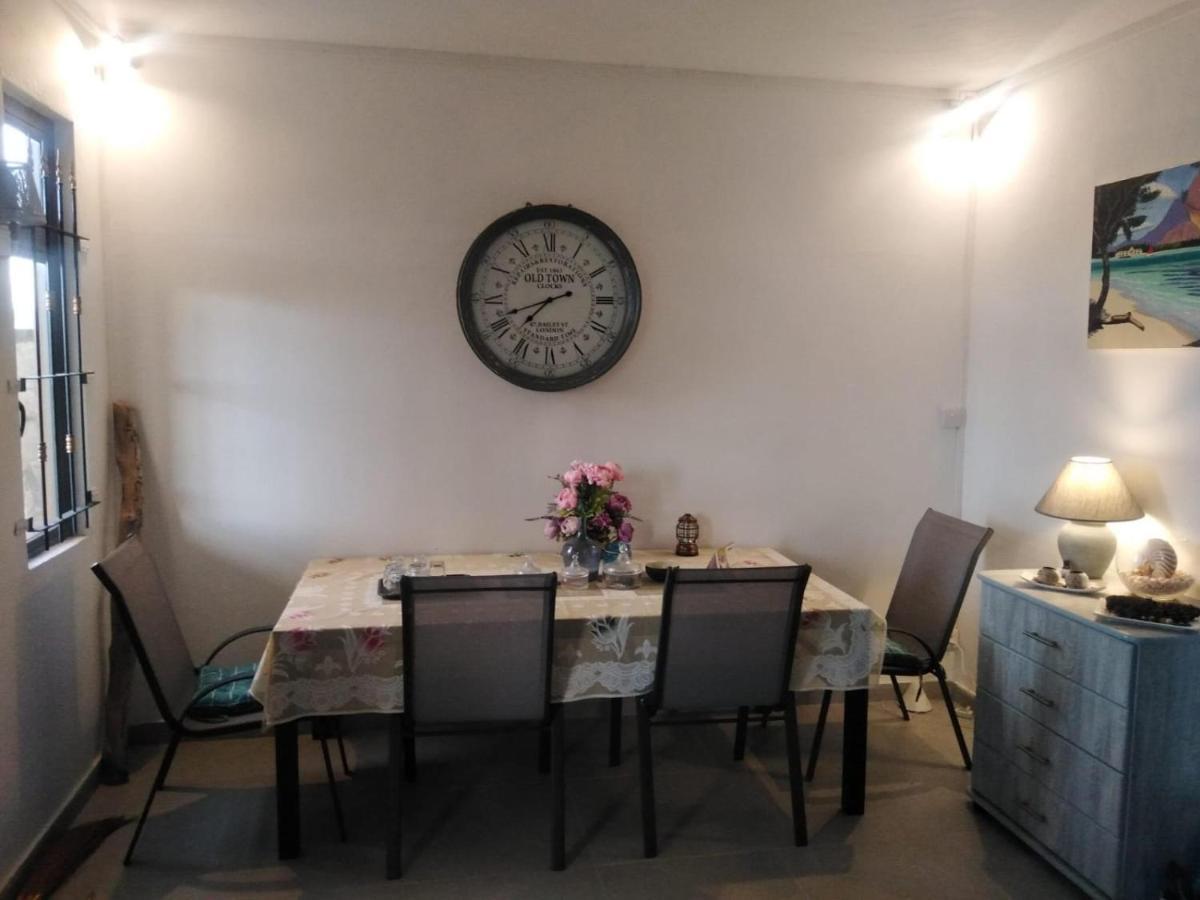 Neerabelle Appartement Centre de Flacq